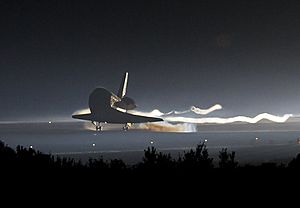 STS-135 landing cropped