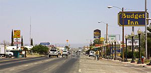 The main road through Van Horn (2006)