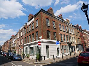 15 Fournier Street, Spitalfields (01)