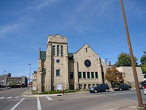 421 South Farwell St, Eau Claire, WI