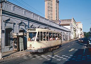 Asunción tram (ex-Brussels 9003) on Calle M Estigarribia in 1986