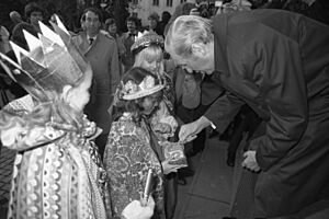 Bundesarchiv B 145 Bild-F064527-0016, Bundespräsident empfängt Sternsinger