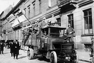 Bundesarchiv Bild 146-1971-091-20, Kapp-Putsch, Marine-Brigade Erhardt