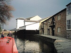 Burnley Weavers' Triangle - geograph.org.uk - 4120