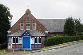 Cross-in-Hand Methodist Church, Fir Grove Road, Cross-in-Hand (September 2016) (8)