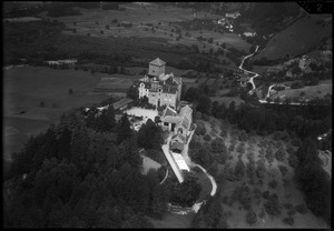 ETH-BIB-Tumegl, Tomils, Schloss Ortenstein, Domleschg-LBS H1-010131