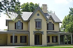 Elley Villa