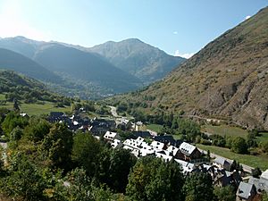 Escunhau ( Valle de Aran ). - panoramio.jpg