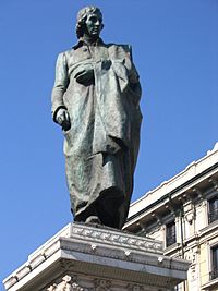 Estatua de Giuseppe Parini, Milán