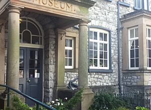 Kendal Museum (front-3)