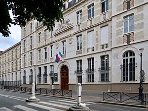 Lycée Montaigne, 17 rue Auguste-Comte, Paris 6e 2