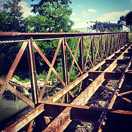 Puente Eiffel - Láchar (Granada).jpg