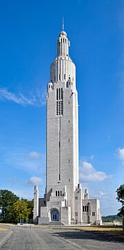 Tour du Mémorial Interallié - le Phare de Liège