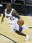 Earl Boykins playing with the Washington Wizards