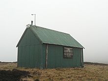 Fishing hut, Loch Hoil - geograph.org.uk - 346590