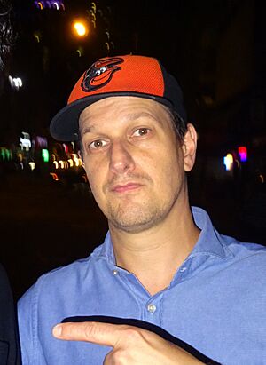 Josh Charles (29692170402).jpg