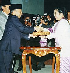 Megawati Sukarnoputri presidential election, 2001