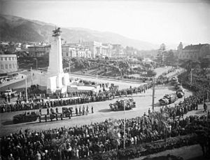Michael Joseph Savage's funeral procession, Lambton Quay, Wellington, ca April 1940