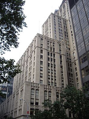 Ny-life-bldg