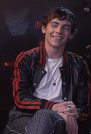 Ross Lynch 2 (cropped).png