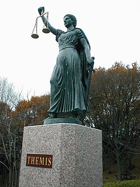 Statue of Themis