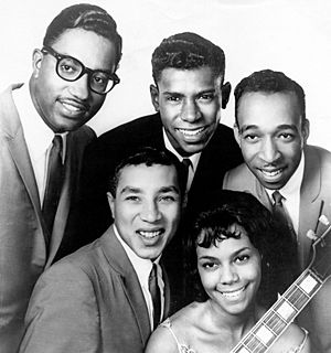 The Miracles (1962 Tamla publicity photo)