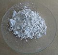 Calcium oxide powder