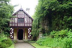 Cheshire Cottage - Biddulph Grange Garden - Staffordshire, England - DSC09195