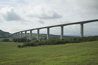 Koroshegy viaduct 02