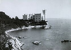 Miramare kastély. Fortepan 95038