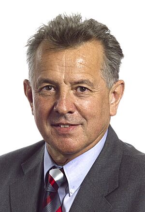 Official Portrait Pál Schmitt MEP.jpg