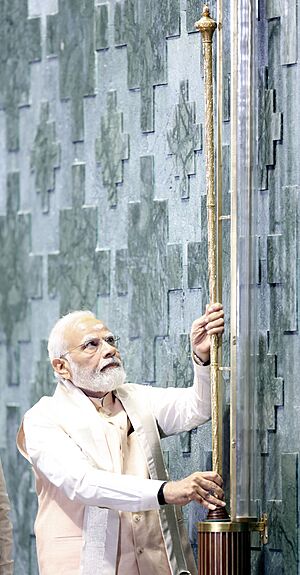 PM installs ‘Sengol’ at new Parliament building, in New Delhi on May 28, 2023 (4)