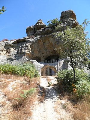San Miguel cave chapel in Presillas, Alfoz de Bricia (10th century)