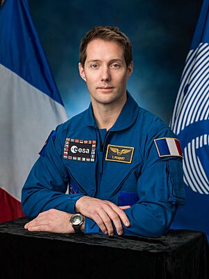 Thomas Pesquet, official portrait (1)