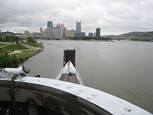 USS Requin sail view