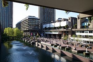 Barbican (15157601212)