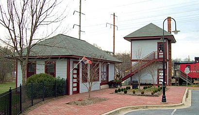 Bowie Tower and Depot Dec 08.JPG