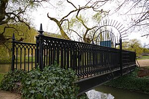 Bridge between John's and Trinity - geograph.org.uk - 742998