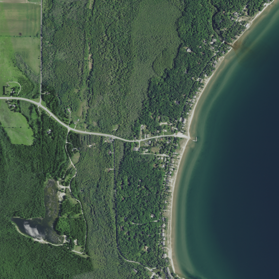 Central community of Whitefish Bay and mouth of Whitefish Bay Creek, Door County, Wisconsin 2020 (cropped)
