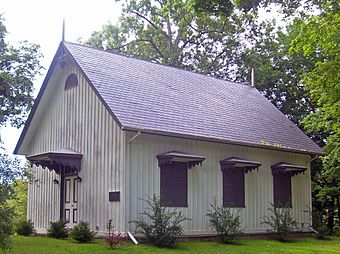 Clarkson Chapel, Clermont, NY.jpg