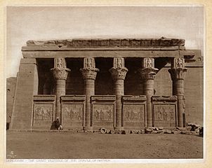 Denderah. The great vestibul (sic) of the Temple of Hathor - Lehnert & Landrock, Cairo. LCCN2003690040