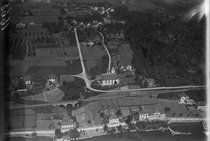 ETH-BIB-Herrliberg, Oberdorf aus 150 m-Inlandflüge-LBS MH01-001663