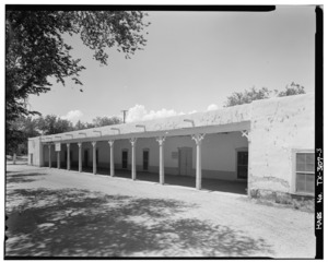 East façade - Gregorio Garcia House, North side of San Elizario Street, San Elizario, El Paso County, TX HABS TEX,71-SANEL,2-3