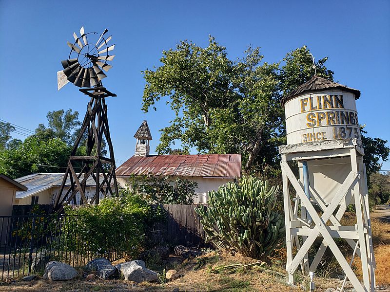 Flynn Springs old buildings
