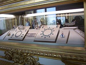 FrenchCrownJewelsLouvre-1