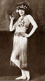 Gilda Gray as the Hula-Hula Girl