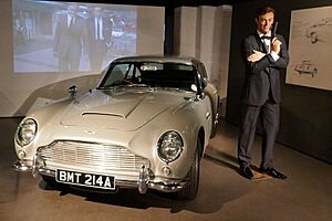 Goldfinger - Aston Martin DB5 & Sean Connery