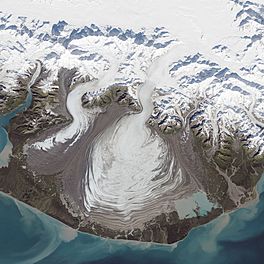 Malaspina Glacier, Alaska (22800052331).jpg