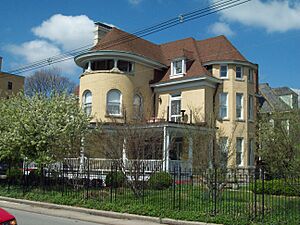 Smith-Giltinan House Apr 09