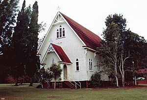 St James Catholic Church (1998).jpg